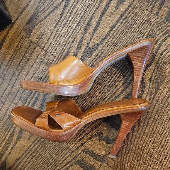 Bebe Women's Brown Leather Heels - Picture 8 of 10